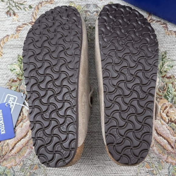 New With Box Womens Size 7 Taupe Birkenstock Boston Clog Narrow (Tan) Slip-On - Picture 4 of 4